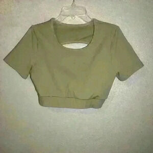 Danysu Open Back Crop Top Short Sleeve Size Medium